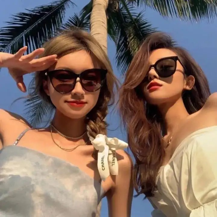 何班主和他的情人